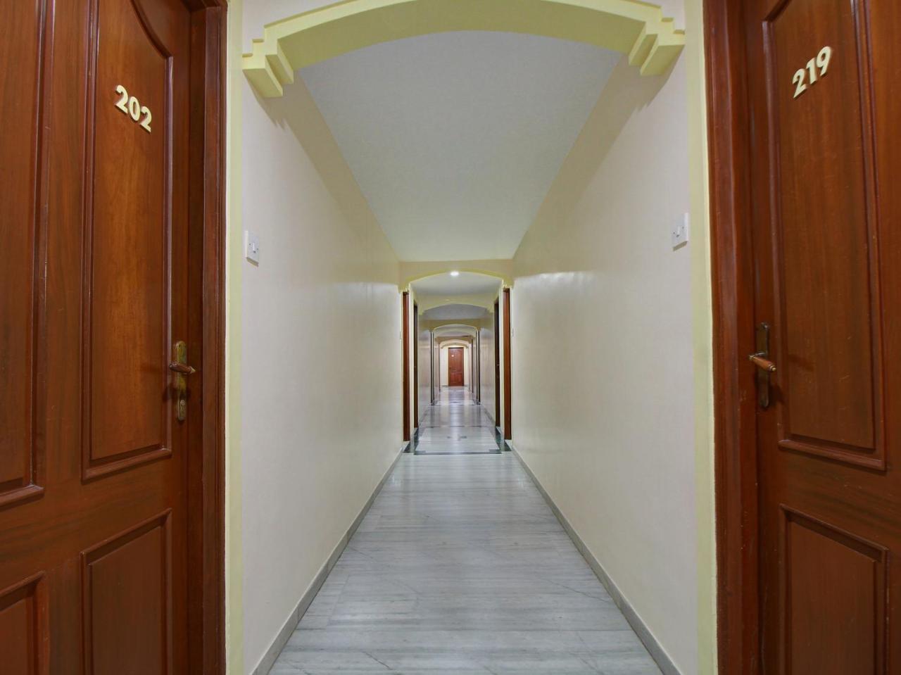 Capital O 15767 Mr International Hotell Madurai Eksteriør bilde